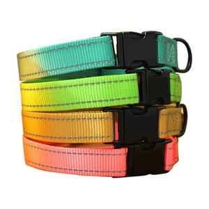 Colliers pour animaux de compagnie réglables de qualité supérieure Collier de chien réfléchissant en nylon doux et robuste avec boucle à dégagement rapide en métal - Product Image 1