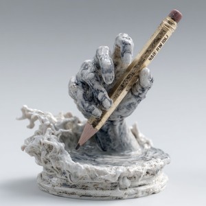 WeiVista resina annegamento fermacarte a mano scrivania decorazione fornitore di sculture - Product Image 1