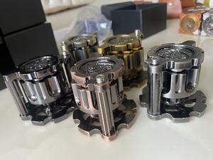 Jeu de dés polyédriques en métal, 7 dés, avec conteneur cylindrique rotatif pour revolver, style cyberpunk, objet de collection, thème D&D, science-fiction, guerre et criminalité - Product Image 6