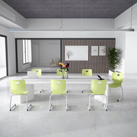 Chaise d'étude moderne en plastique vert pour étudiants, idéale pour restaurant, coque en PP durable moulée par injection monobloc
