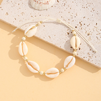 Bracelet ajustable fait main en perles bohèmes et coquillages naturels, motif vie marine, style plage océanique, cadeau pour femme