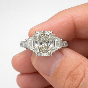 แหวนแพลตตินั่มพรีเมียมประดับเพชรเลี้ยงในห้องปฏิบัติการ รับรองโดย IGI เครื่องประดับหรูหราสำหรับผู้หญิง งานหมั้น งานแต่งงาน - Product Image 6