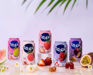 Bebida Tropi Juice 330ml en Lata de Aluminio Baja en Grasa con Sabor a Puré de Frutas 100% Natural de Sandía, Papaya y Maracuyá - Product Image 1