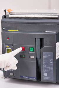 VOZWEI VW3-40HU 3P 3 Kutub 4000A 1600A 1250A 1000 2500 3200 Amp 2000 Ampere AC 1140V 800VAC 80kA 75kA ACB Pemutus Sirkuit Udara - Product Image 4