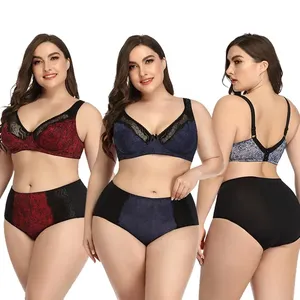 Ensemble de lingerie pour femmes grandes tailles avec soutien-gorge push-up à bonnets profonds et culotte string en dentelle respirante et écologique - Product Image 1