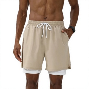 Pantalones cortos deportivos Fabletics para hombre, con logo personalizado, modelo Lift Daily de 5 pulgadas, estilo streetwear, para verano, gimnasio y entrenamiento. - Product Image 1