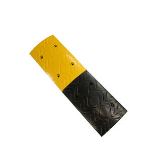 JSD-002 पीला और काला यातायात सुरक्षा रोड रबर स्पीड बंप - Product Image 1