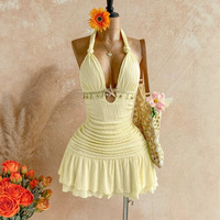 Nouvelles robes courtes dos nu pour la plage, robes mini sexy à bretelles, robes tendance en tissu métallisé