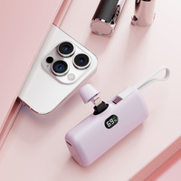 Mini Cargador Portátil de 5000mAh con Soporte para Teléfono, Entrada/Salida Tipo C, Batería Externa con Salida de 10W para iPhone
