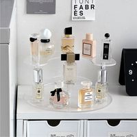 Présentoir à parfums en acrylique, boîte de rangement pour cosmétiques, support de bureau à niveaux, présentoir décoratif en plastique acrylique pour rouges à lèvres et maquillage