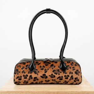 Bolso de Hombro Minimalista de Gamuza con Logotipo Personalizado para Mujer, Bolso de Mano Tipo Barril Mate de Diseñador, Bolso de Marca Privada de Alta Calidad - Product Image 1