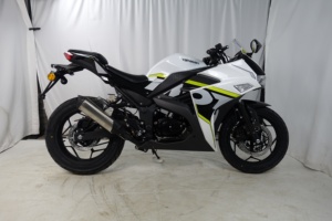 Motos sportives Euro5+ pour adolescents : course moto palpitante, homologuées CEE - Product Image 5