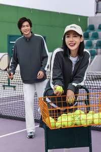 Suéter Holgado de Cuello Alto para Deportes al Aire Libre, Estilo Informal, Combinación de Colores, para Hombre y Mujer, Nueva Moda de Otoño - Product Image 3