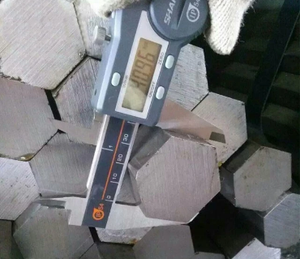 บาร์อลูมิเนียมหกเหลี่ยมอัด T651 7075 T6สำหรับใช้ในอุตสาหกรรมงานตามสั่ง - Product Image 4