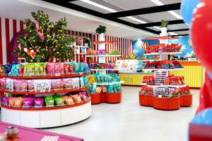 Diseño Interior de Tienda de Dulces Ecológico, Duradero y Personalizado de Primera Calidad con Iluminación LED, Accesorios de Exhibición Llave en Mano y Soluciones para Tiendas de Dulces - Product Image 2