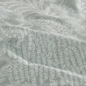 Parure de lit double Karden Flower Dream en popeline 100% coton vert sauge, housse de couette, drap plat et 2 taies d'oreiller, douce et respirante - Product Image 4