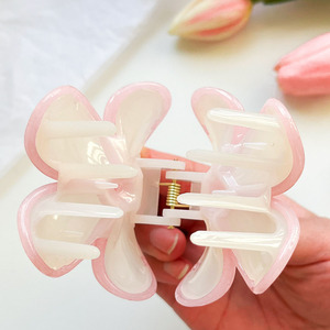 New Coming Women <b>Sweet</b> Jelly Colored Five-Petal <b>Flower</b> Hair Claw Popular Summer Plastic Hair Accessory Hair Claws - Product Image 3