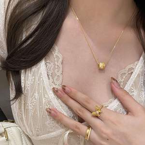 Mini Collar con Colgante de Llave de Plata Pura S925, Cadena para Clavícula, Diseño de Nicho, Decoración de Llavero Mágico, Platino Dorado - Product Image 3