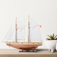 Modèle de voilier en cèdre peint Bluenose II entièrement assemblé, décoration nautique artisanale, cadeau personnalisé (74,9Lx12,7x61H Cm)