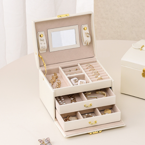 Manufacturer Wholesale PU Leather Jewelry Storage Box with <b>Mirror</b> and Portable Handle for Ring Bracelet Necklace Earring Travel - Product Image 5