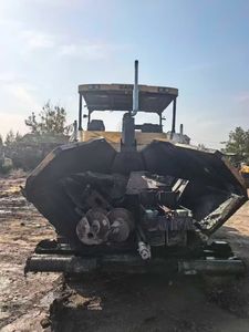 เครื่องปูยางมะตอย Sany SSP90c-8 ปี 2021 มือสอง สภาพดี พร้อมหัวฉีดแบบยืดหดได้ - Product Image 6