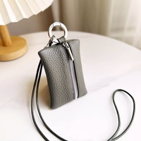 Nouvelle mini pochette en cuir PU à suspendre au cou avec clip, support doux au toucher pour clés de voiture et cartes d'accès, plusieurs couleurs