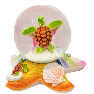 Personnalisable Créatif Océan Plage Tourisme Souvenir Résine Artisanat Verre à Eau Boule <span class=keywords><strong>de</strong></span> Neige Personnalisée Figurine 3D Tortues <span class=keywords><strong>de</strong></span> Mer Boule <span class=keywords><strong>de</strong></span> Cristal - Product Image 1