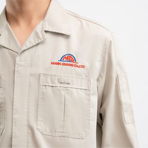 Conjunto de Ropa de Trabajo Beige Caqui para Hombre con Logotipo Personalizado GW, Cuello de 2 Solapas, Anti-Radiación, Alta Visibilidad, Reflectante, Resistente y Seguro - Product Image 3