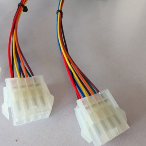 Nieuwe 4-pins plug-in auto-aansluitkabelboom van vertind koper met rubber/PVC isolatie - Product Image 1