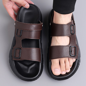 Sandales plates pour hommes en cuir de vachette première couche, à bout ouvert, semelle extérieure en caoutchouc antidérapante, respirantes, semelle intérieure souple en EVA, chaussures d'été décontractées pour la plage - Product Image 2
