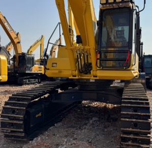 Excavatrice de terrassement d'occasion de grande taille KOMATSU PC450 PC400 PC360 45 tonnes 40 tonnes Compatible avec différents accessoires : marteau, grappin, godet - Product Image 5