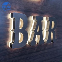 Enseigne rétroéclairée à finition antique en acier inoxydable avec panneau en bois grainé, logo LED, lettres rétroéclairées par LED, enseigne commerciale