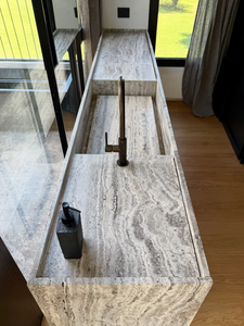 เคาน์เตอร์ครัวสีเทาเงินและท็อปเคาน์เตอร์สำหรับโครงการบ้านเกาะห้องครัวที่ทันสมัย - Product Image 3