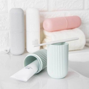 Gargargarismi spazzolatura tazza in plastica sostenibile semplicità moderna Set da viaggio portatile scatola per spazzolino da denti di coppia - Product Image 1