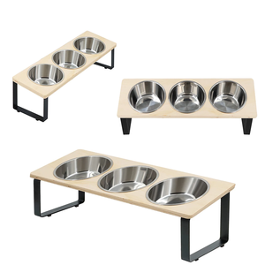 Bols surélevés pour chats avec 3 bols en acier inoxydable pour petits chats et chiots 15 °   <span class=keywords><strong>Bol</strong></span> surélevé en bois pour <span class=keywords><strong>chat</strong></span>, <span class=keywords><strong>anti</strong></span>-régurgitation et incliné - Product Image 2