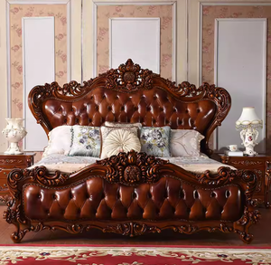 Lit en bois massif classique de luxe européen - Tête de lit sculptée décorative, mobilier de chambre à coucher français - Product Image 1
