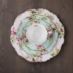Porcelaine de luxe New Bone China Homeware Style anglais rose et vert Rose Azalée avec bordure dorée Service de dîner Service à thé Collection - Product Image 5
