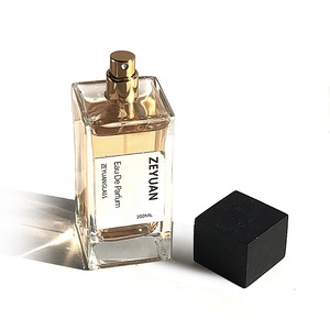 Botella de Vidrio Cuadrada de Lujo para Perfume de 30ml 50ml 100ml Transparente Vacía con Fondo Grueso, Rociador de Crimpado y Tapa de Madera Negra - Product Image 2