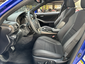 Venta al por Mayor de <span class=keywords><strong>Lexus</strong></span> IS <span class=keywords><strong>250</strong></span> SPORT 2013 Automático con Asientos de Tela, Cámara Trasera, Neumáticos R17 y Volante a la Izquierda para Exportación - Product Image 5