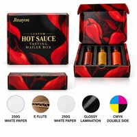 Boîte d'expédition rectangulaire personnalisée brillante en carton ondulé E-Flute pour dégustation de sauces piquantes, avec insert en papier à trois fentes et doublure en éponge pour emballage e-commerce