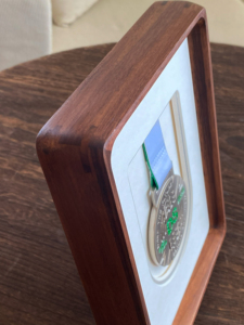 Handmade Creative đơn giản thân thiện với môi Walnut bằng gỗ khung ảnh huy chương với UV in ấn 5x7/4x6 kích cỡ biểu tượng tùy chỉnh - Product Image 4