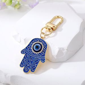 Llavero de Lujo con Dijes de Ojo Turco y Amuletos de Buena Suerte con Pedrería para Mujeres y Niñas - Product Image 3