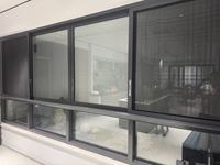 Ventana de Aluminio con Tono Madera de Fábrica JUNYAO, 2.0 mm, Cierre Multipunto, Resistente a la Intemperie, Aislamiento Térmico, CE NFRC AS2047, ODM, RAL Personalizado