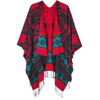Poncho-châle d'hiver en acrylique personnalisé en gros, OEM, réversible, à franges, multi-occasions, pour voyage, bureau, banquet, marque privée