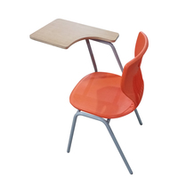 Chaise d'apprentissage réglable en hauteur en plastique au design moderne pour les enfants de 6 à 12 ans, empilable, pour la maison et le bureau