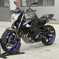 Moto d'occasion Yamaha XJ6 600cc, confortable pour les trajets quotidiens, à essence, en promotion