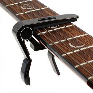 Capo Multifuncional <span class=keywords><strong>de</strong></span> Aluminio DEDO MA-16H para Guitarra, Bajo, Ukelele, <span class=keywords><strong>Banjo</strong></span> y Mandolina - Color Personalizado - Product Image 4