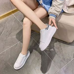 Zapatillas Deportivas Casuales de Diseño Retro con Cordones, Transpirables, para Skateboard, Talla Grande, Blancas, Moda Primavera, Verano, Otoño - Product Image 4