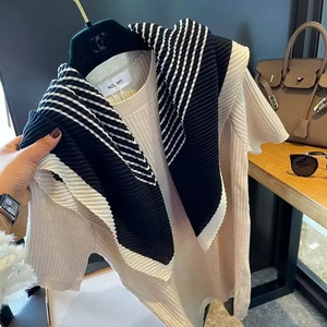 Écharpe carrée plissée de style coréen minimaliste nordique pour femme, foulard, écharpe de cou, vente en gros, logo personnalisé - Product Image 5