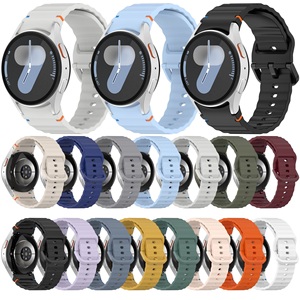 Cinturino in Silicone per <span class=keywords><strong>Samsung</strong></span> Galaxy <span class=keywords><strong>Watch</strong></span> 7/6/<span class=keywords><strong>5</strong></span>/4, Cinturino Sportivo per Galaxy <span class=keywords><strong>Watch</strong></span> 6 Classic <span class=keywords><strong>5</strong></span> <span class=keywords><strong>Pro</strong></span> - Product Image 4